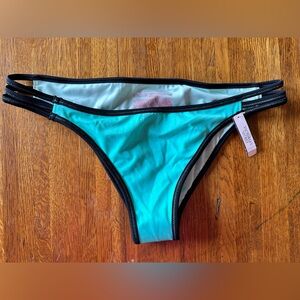 Victoria's Secret The Strappy Cheeky Bikini Bottom Sz. L mint green